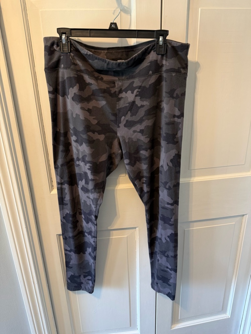 Wild Fable Black & Charcoal Camo Leggings